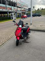 Piaggio Zip 2023 50cc injectie candy red (scooter), Ophalen, Zo goed als nieuw, Zip