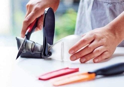 Tupperware messenslijper. / messen slijper, Huis en Inrichting, Keuken | Tupperware, Nieuw, Ophalen of Verzenden