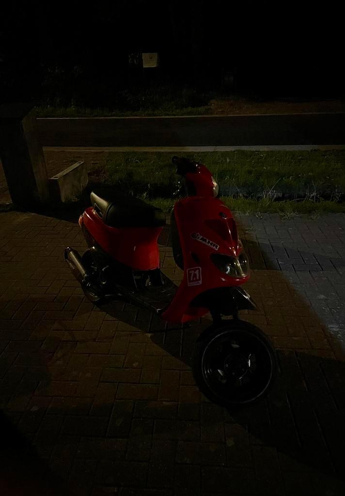 Sp 98 B klasse, Fietsen en Brommers, Scooters | Piaggio, Zo goed als nieuw, Zip, Tweetakt, Ophalen