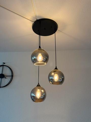 Hanglamp met smoke glas.