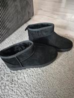 uggs classic ultra mini (nep), Kleding | Dames, Schoenen, UGG, Zwart, Lage of Enkellaarzen, Nieuw