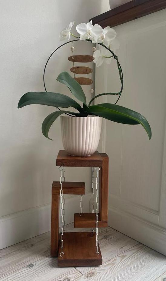 Uniek design-Houten “zwevende” Plantenzuil Handgemaakt, Huis en Inrichting, Woonaccessoires | Zuilen en Pilaren, Zo goed als nieuw