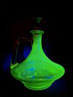 karaf uraniumglas, Antiek en Kunst, Ophalen of Verzenden