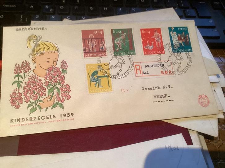 No6985 E41 kinder fdc aangetekend Amsterdam Heb ook voor fdc, Postzegels en Munten, Postzegels | Eerstedagenveloppen, Onbeschreven