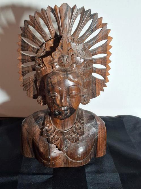 Indonesisch houtsnijwerk buste., Antiek en Kunst, Kunst | Beelden en Houtsnijwerken, Ophalen of Verzenden