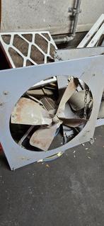 Industriële afzuigventilator / muurventilator met motor, Doe-het-zelf en Verbouw, Ventilatie en Afzuiging, Ophalen, Gebruikt, Ventilator