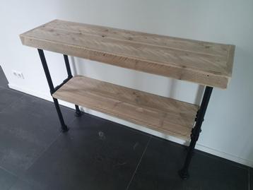 Unieke kwaliteit sidetable van steigerhout in elke maat/vorm beschikbaar voor biedingen