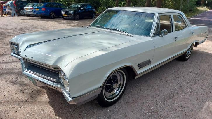 1966 Buick Wildcat Sedan 401 V8 (6.6L), Auto's, Oldtimers, Bedrijf, Benzine, Sedan, Automaat, Geïmporteerd, Wit, Overige kleuren