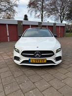 Mercedes A200 AMG Night | Burmester | Sfeerverlichting | Wit, Zwart, 4 cilinders, Particulier, 1600 kg