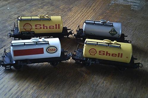 Marklin HO 4 Ketelwagons Shell - Aral - Esso, Hobby en Vrije tijd, Modeltreinen | H0, Gebruikt, Wagon, Wisselstroom, Märklin, Ophalen of Verzenden