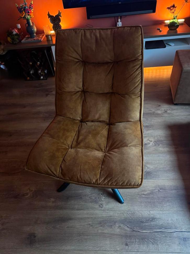 Okergele Home67 Draaistoel, Huis en Inrichting, Fauteuils, Zo goed als nieuw, Stof, 50 tot 75 cm, Minder dan 75 cm, Ophalen