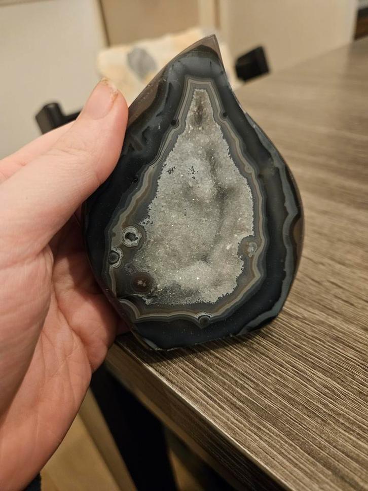 Agaat Vlam Geode - Prachtig Mineraal!, Verzamelen, Mineralen en Fossielen, Mineraal, Ophalen of Verzenden