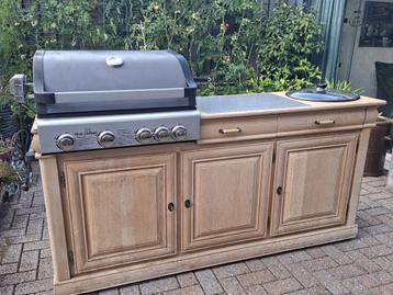 Robuuste Buitenkeuken / BBQ met spit en warmhoudpan beschikbaar voor biedingen