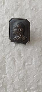 Lenin russische revolutionar en 1e partij leider 1870-1924, Verzamelen, Speldjes, Pins en Buttons, Ophalen of Verzenden, Zo goed als nieuw