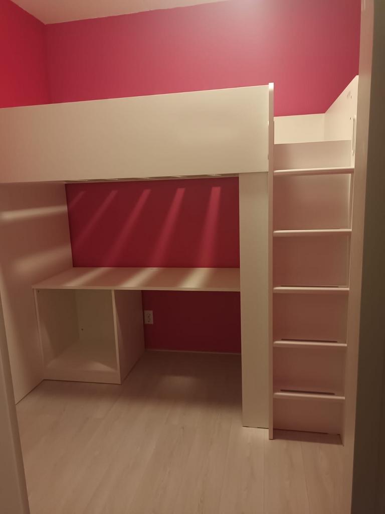 Hoogslaper met bureau, Ophalen, Eenpersoons, Zo goed als nieuw, 90 cm