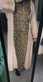 Elegante Jurk met Gouden Details, Beige, Zo goed als nieuw, Onder de knie, Ophalen