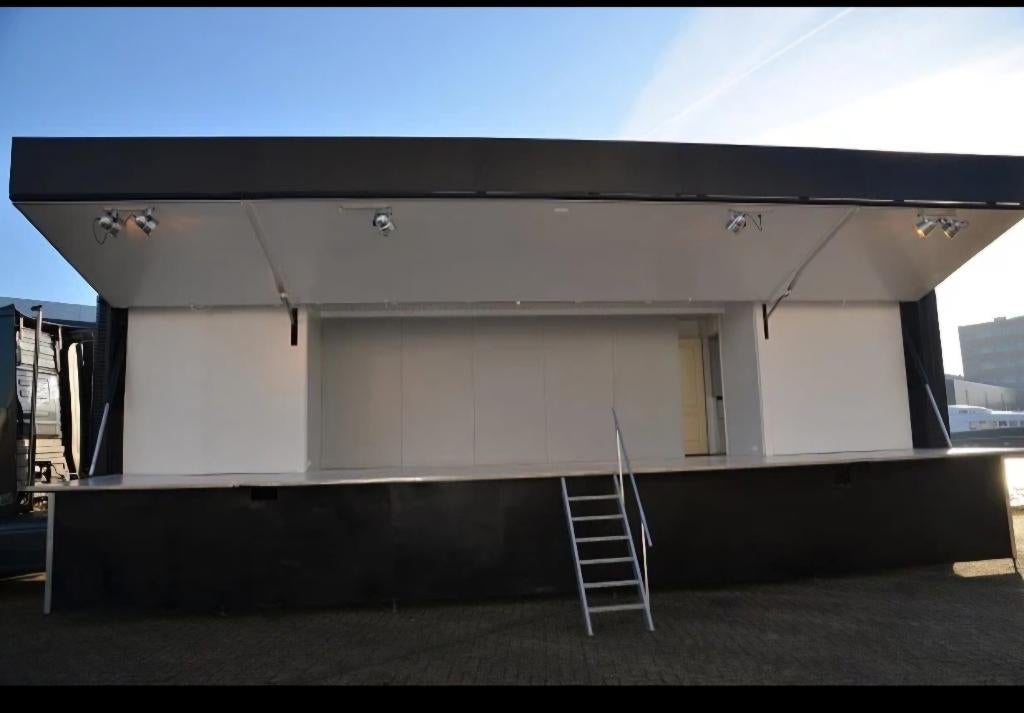 Podiumwagen, Hobby en Vrije tijd, Feestartikelen | Verhuur, Gebruikt, Overige, Verzenden