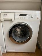 Miele Wasmachine W5825 - Goed onderhouden, 1600 toeren, Witgoed en Apparatuur, Wasmachines, Ophalen, Gebruikt, Voorlader, Kort programma