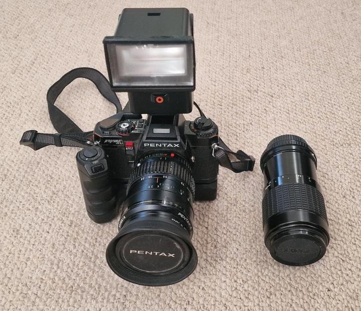 Pentax Program A camera set – winder, 2 zoomlenzen én AF240Z, Audio, Tv en Foto, Fotocamera's Analoog, Gebruikt, Spiegelreflex