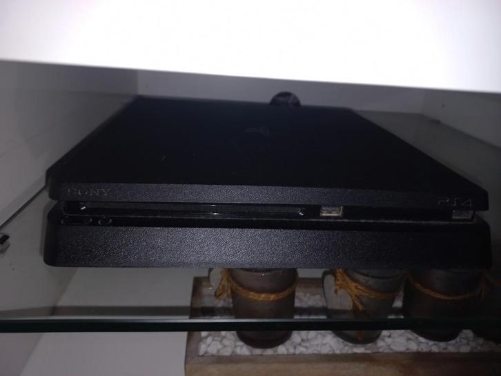 Goedwerkende PS4 met 2 controllers en 14 games (+ GTA 5), Spelcomputers en Games, Games | Sony PlayStation 4, Refurbished, Overige genres