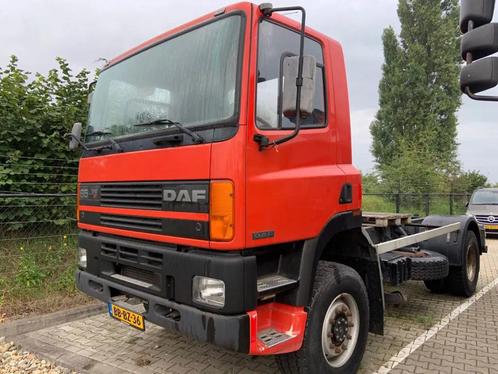 DAF 65.210 65 210 ATI 4x4 expeditietruck/camper (bj 1994), Auto's, Vrachtwagens, Bedrijf, 4x4, Trekhaak, DAF, Diesel, Euro 1, Origineel Nederlands