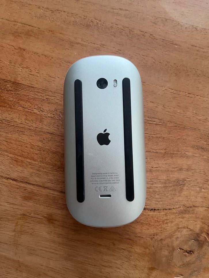 Apple Magic Mouse - Draadloze Muis, Computers en Software, Muizen, Zo goed als nieuw, Muis, Rechtshandig, Draadloos, Ophalen of Verzenden