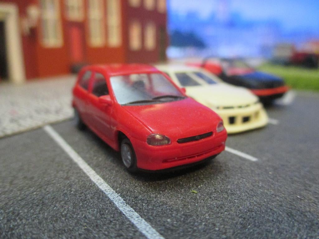 Opel Corsa B GSi - Herpa 1997 Facelift model rood, Hobby en Vrije tijd, Modelauto's | 1:87, Ophalen of Verzenden, Zo goed als nieuw