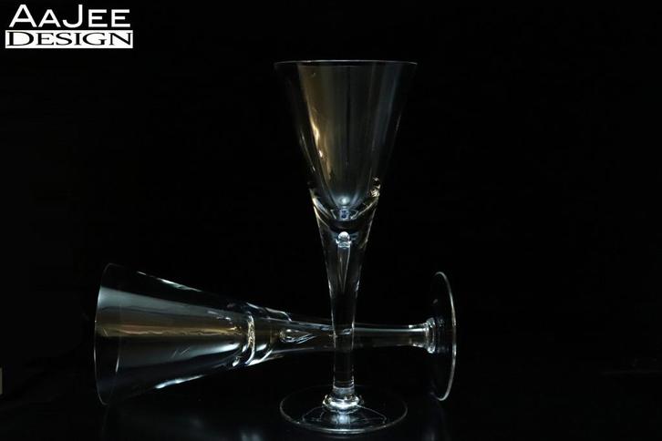 2 X Leerdam - Teardrop - Wijnglas - Colonial Williamsburg, Antiek en Kunst, Antiek | Glas en Kristal, Ophalen of Verzenden