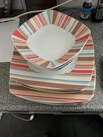 Modern vormgegeven servies, Ophalen, Zo goed als nieuw, Overige stijlen, Bord(en)
