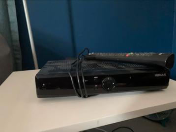 Humax 5300C/NL met afstandsbediening beschikbaar voor biedingen