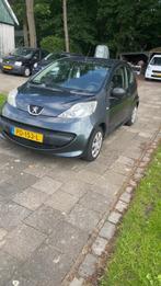 Peugeot 107 1.0 12V 3DR 2006 Grijs, Auto's, Voorwielaandrijving, 765 kg, 4 stoelen, 68 pk