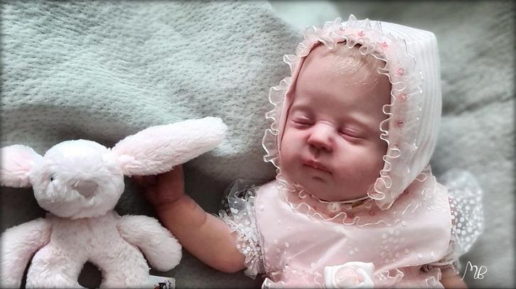 Bijzondere outfit voor de reborn, Verzamelen, Poppen, Nieuw, Kleertjes, Levensecht of Reborn, Ophalen of Verzenden