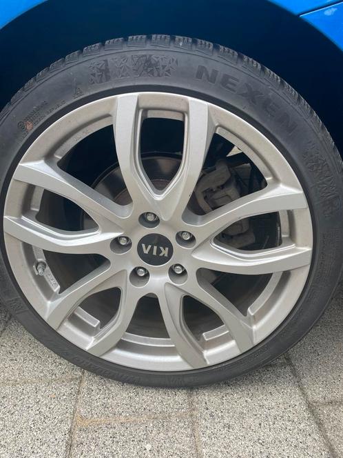 Kia Ceed 18” velgen 225/40R18 goede winterbanden, Auto-onderdelen, Banden en Velgen, Banden en Velgen, Winterbanden, 18 inch, 225 mm