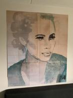 IXXI Tiny Stories, Verzenden