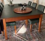 Antieke tafel met groene inleg, Ophalen