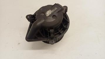 Kachel Ventilatiemotor van een Renault Trafic beschikbaar voor biedingen