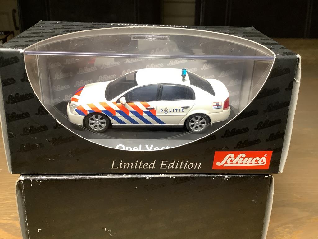 Schuco Opel Vectra Politie Limited Edition, Ophalen of Verzenden, Nieuw, Auto, Schuco