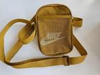 Nike telefoontasje of cross body tasje, Sieraden, Tassen en Uiterlijk, Tassen | Schoudertassen, Ophalen of Verzenden, Zo goed als nieuw