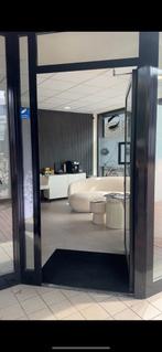 Verhuur ruimtes in beautysalon!