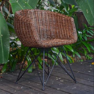 Rotan/rieten stoel - donkerbruin beschikbaar voor biedingen