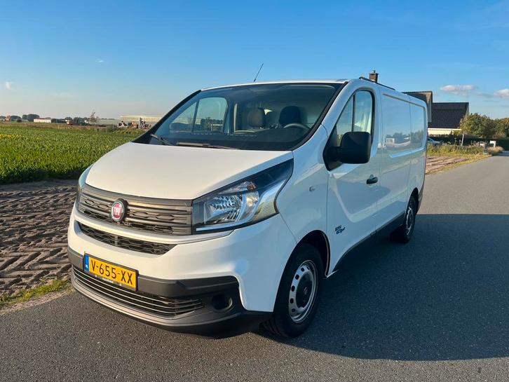 Fiat Talento 1.6 Ecojet L1h1 Navigatie/ trekhaak, Auto's, Bestelauto's, Particulier, Diesel, Euro 6, Handgeschakeld, Origineel Nederlands