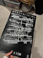 Letterbord met letters, Ophalen, Gebruikt, Materiaal
