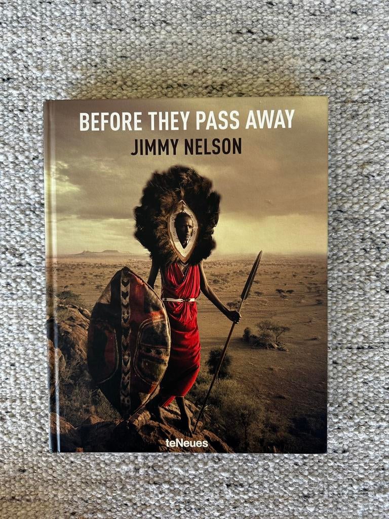 Jimmy Nelson - Before they pass away - zeer goede staat, Boeken, Kunst en Cultuur | Fotografie en Design, Ophalen of Verzenden