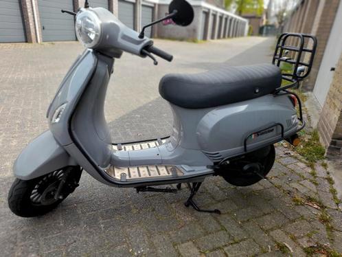 btc riva model met blauw kenteken, Fietsen en Brommers, Brommeronderdelen | Scooters, Gebruikt, Overige merken, Overige typen