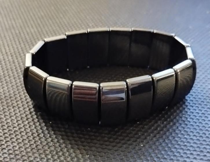Hematiet armband – balans & bescherming, Sport en Fitness, Gezondheidsproducten en Wellness, Nieuw, Overige typen, Ophalen of Verzenden