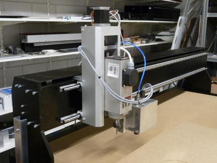 Cnc-Freesmachine of Cnc-Snijmachine op maat gemaakt, Doe-het-zelf en Verbouw, Gereedschap | Overige machines, Nieuw, Ophalen
