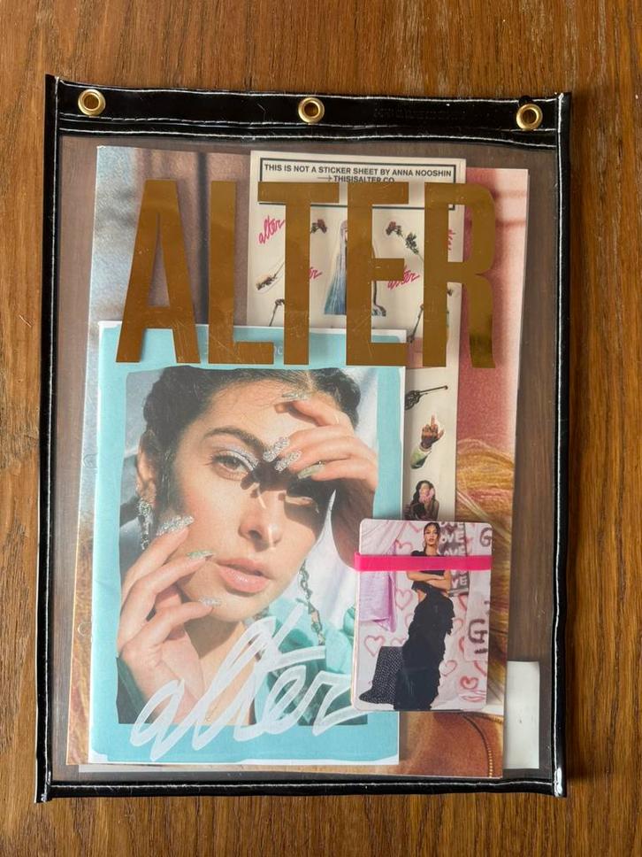 Alter 1 Trailer Trash Anna Nooshin 2018, Verzamelen, Tijdschriften, Kranten en Knipsels, Tijdschrift, Buitenland, 1980 tot heden