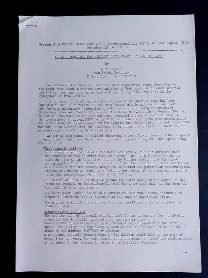 “KLM procedures for aircraft contaminated by ....” (K1025), Verzamelen, Luchtvaart en Vliegtuigspotten, Gebruikt, Boek of Tijdschrift