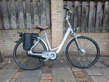 Elektrische Damesfiets – Giant Ease-E – 28 inch / 53 cm  beschikbaar voor biedingen