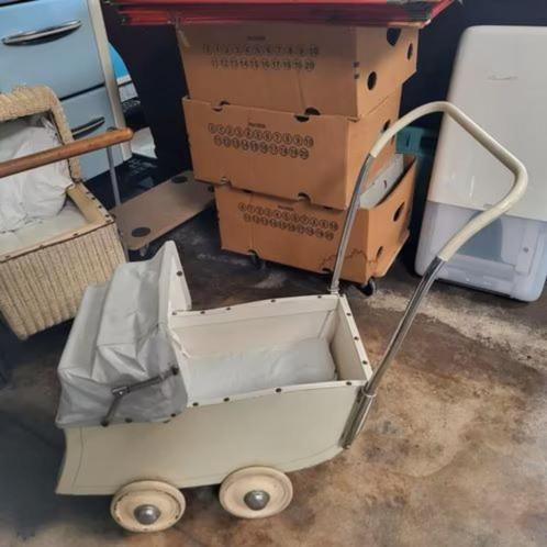 Oude poppenwagens, Antiek en Kunst, Antiek | Speelgoed, Ophalen